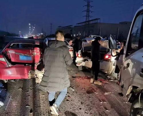 车祸吃瓜老人视频大全最新,盘点那些意外中的“围观者”瞬间